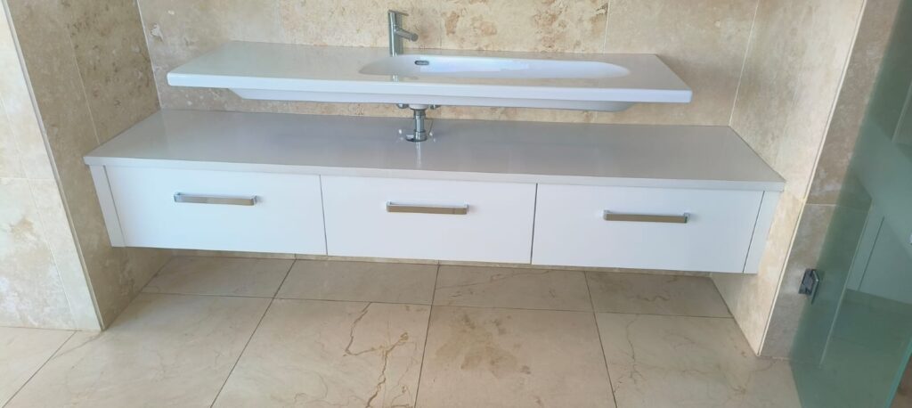 second hand travertine floor and wall tiles for sale Midrand Pretoria